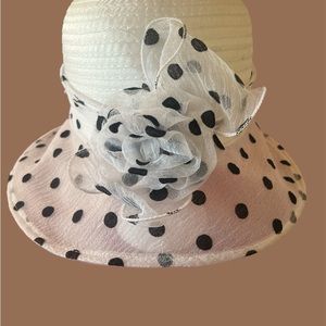 Vintage white hat with black polka dot
